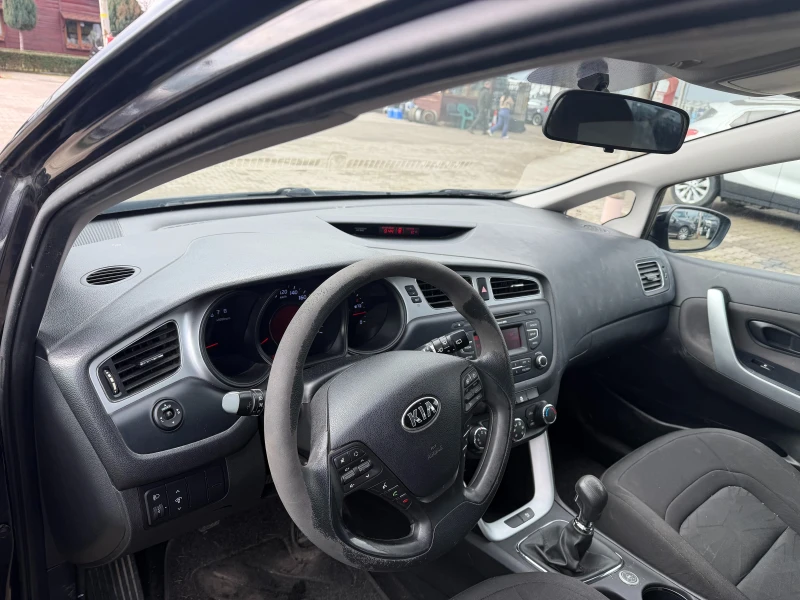 Kia Ceed 1.4GAZ EURO 5, снимка 11 - Автомобили и джипове - 53493266