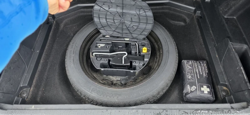 Peugeot 3008 1.5 Hdi-Active-130hp-Euro 6, снимка 8 - Автомобили и джипове - 53581914