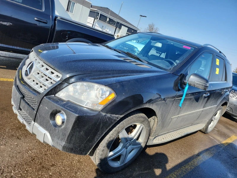 Mercedes-Benz ML 550 4M* AMG* FULL* Обдух* Подгрев* Въздух* Keyless* , снимка 2 - Автомобили и джипове - 53597451