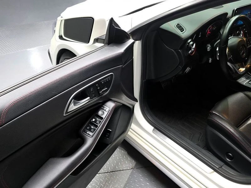 Mercedes-Benz CLA CLA45 AMG 4MATIC| 355к.с.| ВКЛ.ТЕХНОТЕСТ, снимка 10 - Автомобили и джипове - 55402172