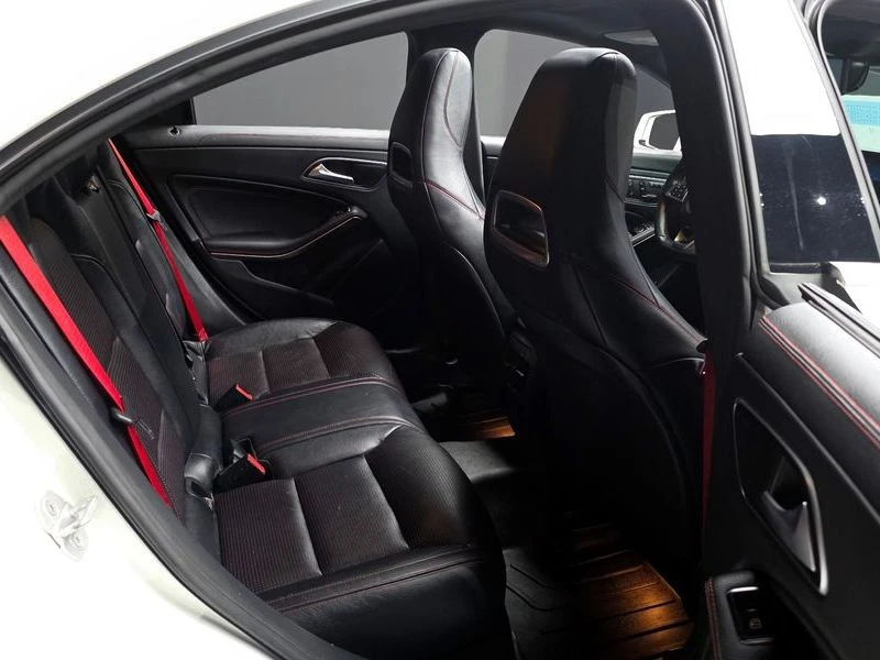 Mercedes-Benz CLA CLA45 AMG 4MATIC| 355к.с.| ВКЛ.ТЕХНОТЕСТ, снимка 11 - Автомобили и джипове - 55402172