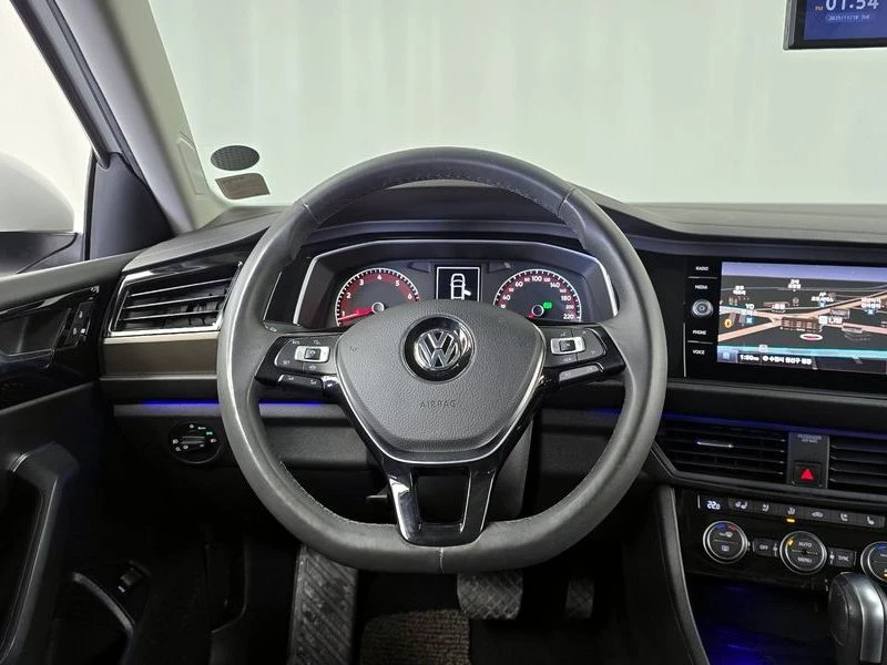 VW Jetta 1.4 DGX Automatic, снимка 13 - Автомобили и джипове - 55723227