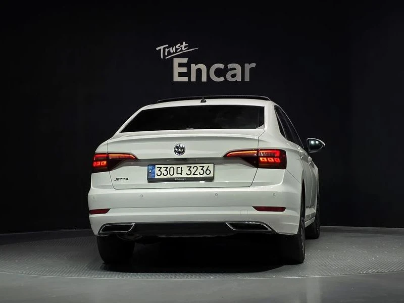 VW Jetta 1.4 DGX Automatic, снимка 4 - Автомобили и джипове - 55723227