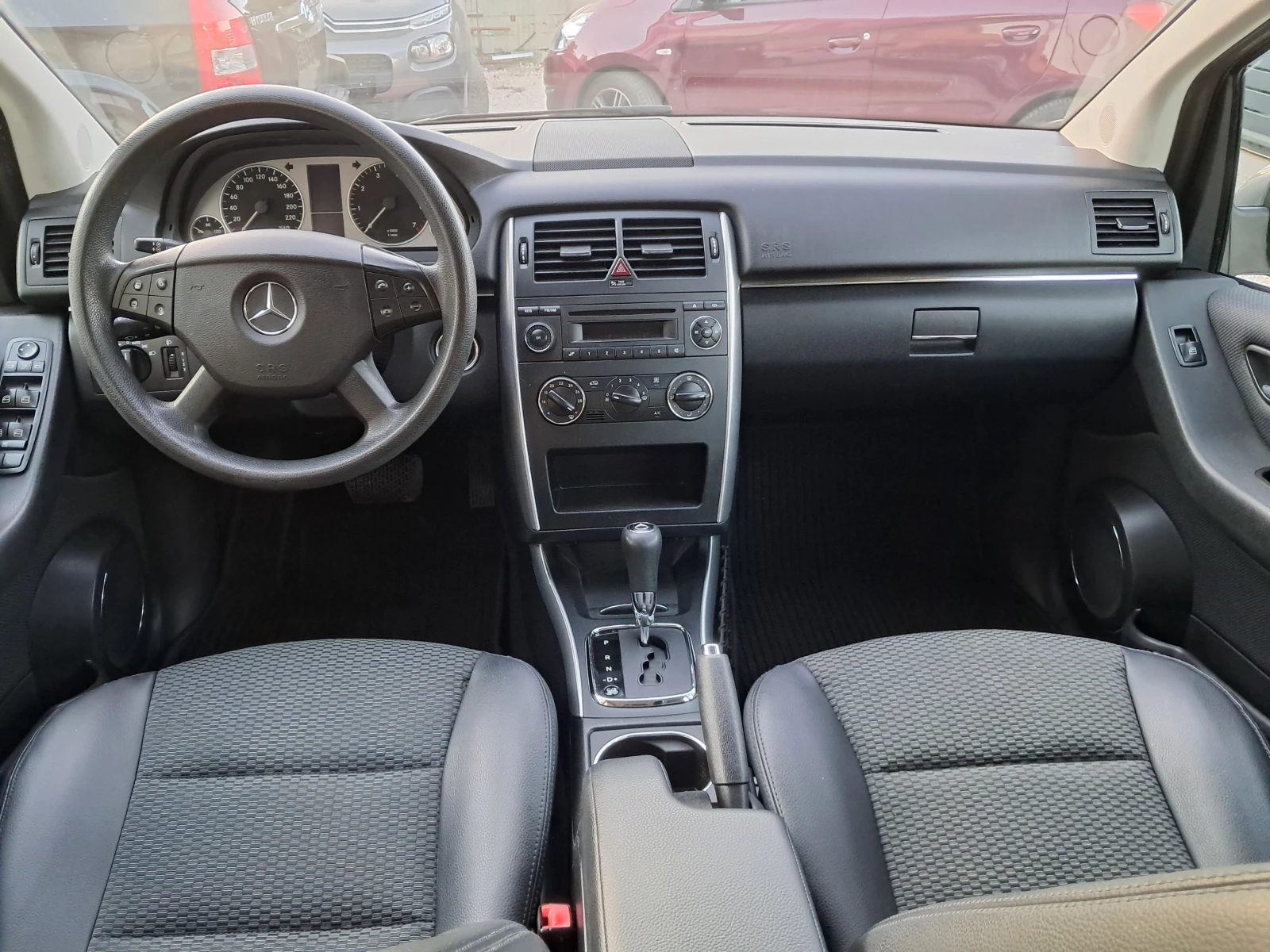 Mercedes-Benz B 180 97000 км EURO-5A - изображение 9