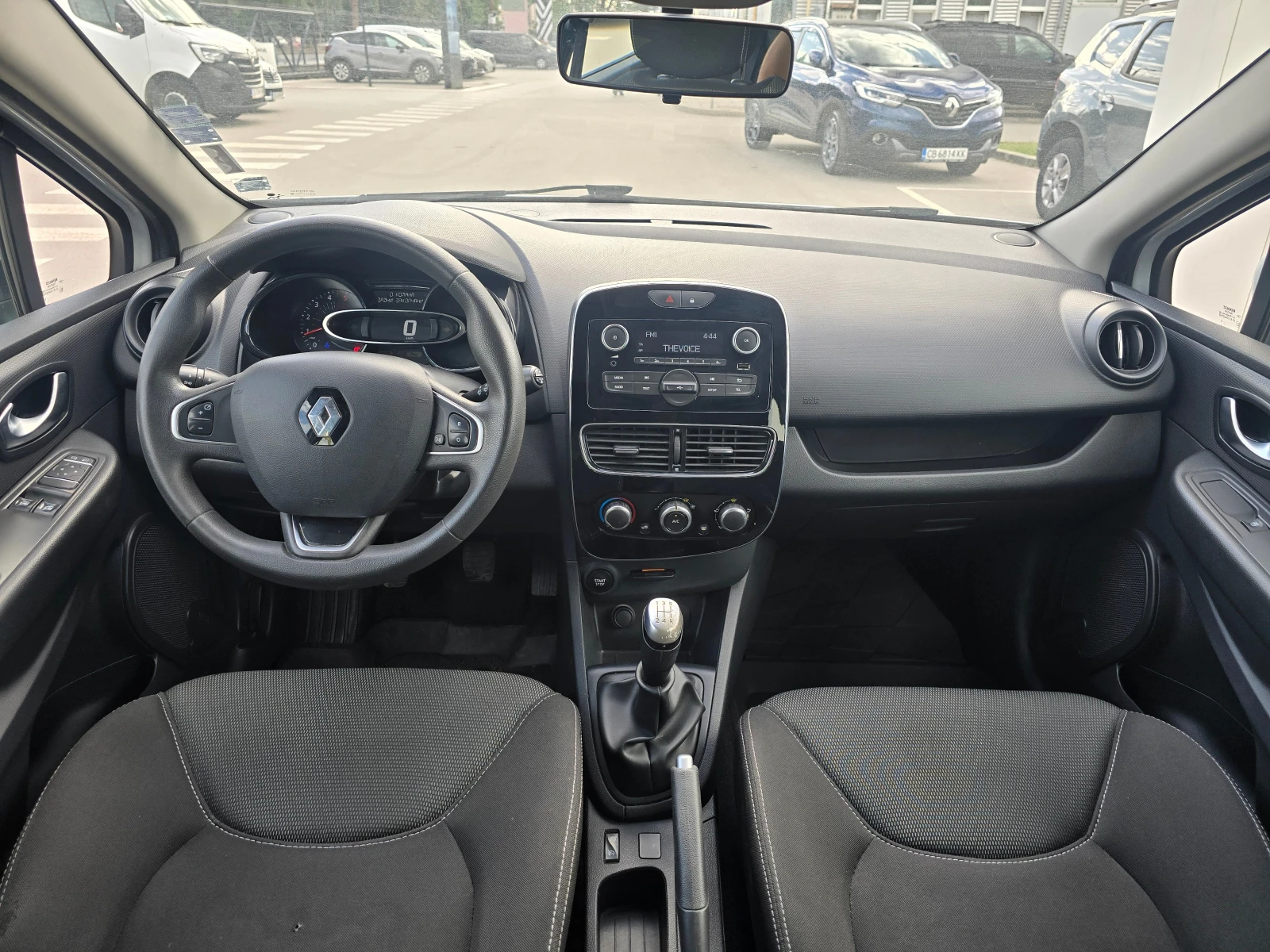 Renault Clio 1.5 dCi - изображение 8