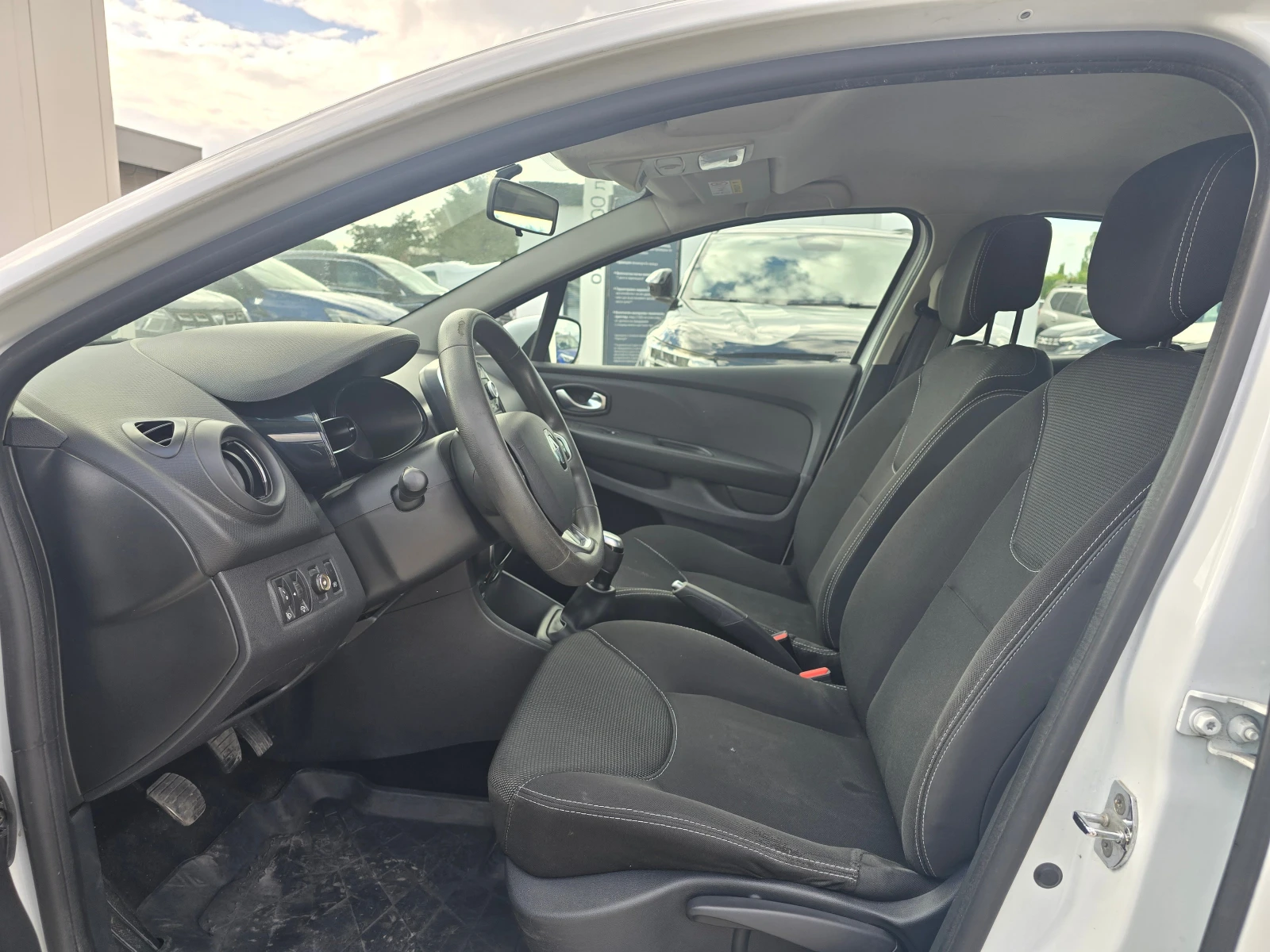 Renault Clio 1.5 dCi - изображение 6