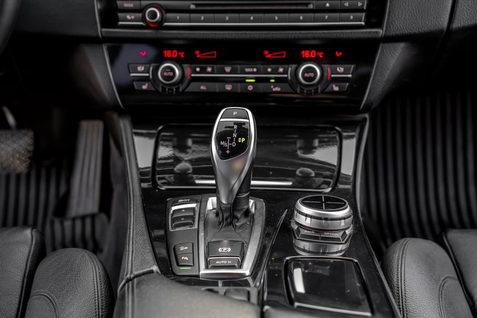 BMW 530 D x-Drive | M-Paket |   |  | Mobile.bg   14