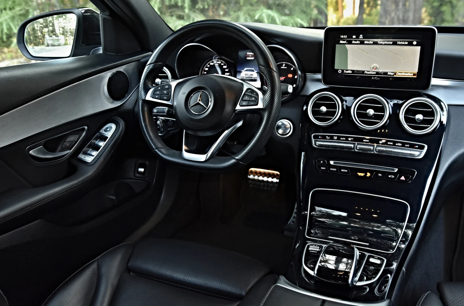 Mercedes-Benz C 250 AMG 4 matic 9g tronic - изображение 8