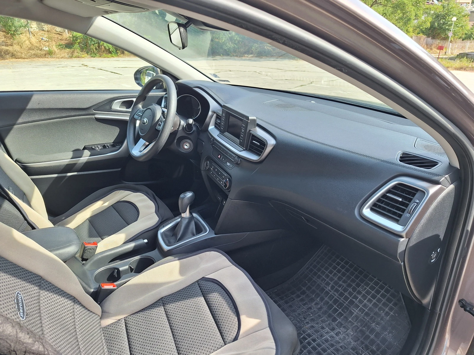 Kia Ceed 1.4i T-GDI - изображение 9