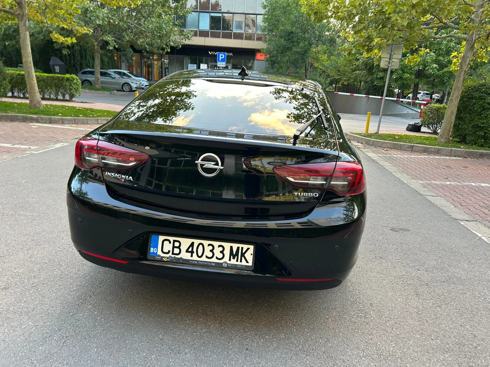 Opel Insignia GRAND SPORT 1.5 - изображение 6