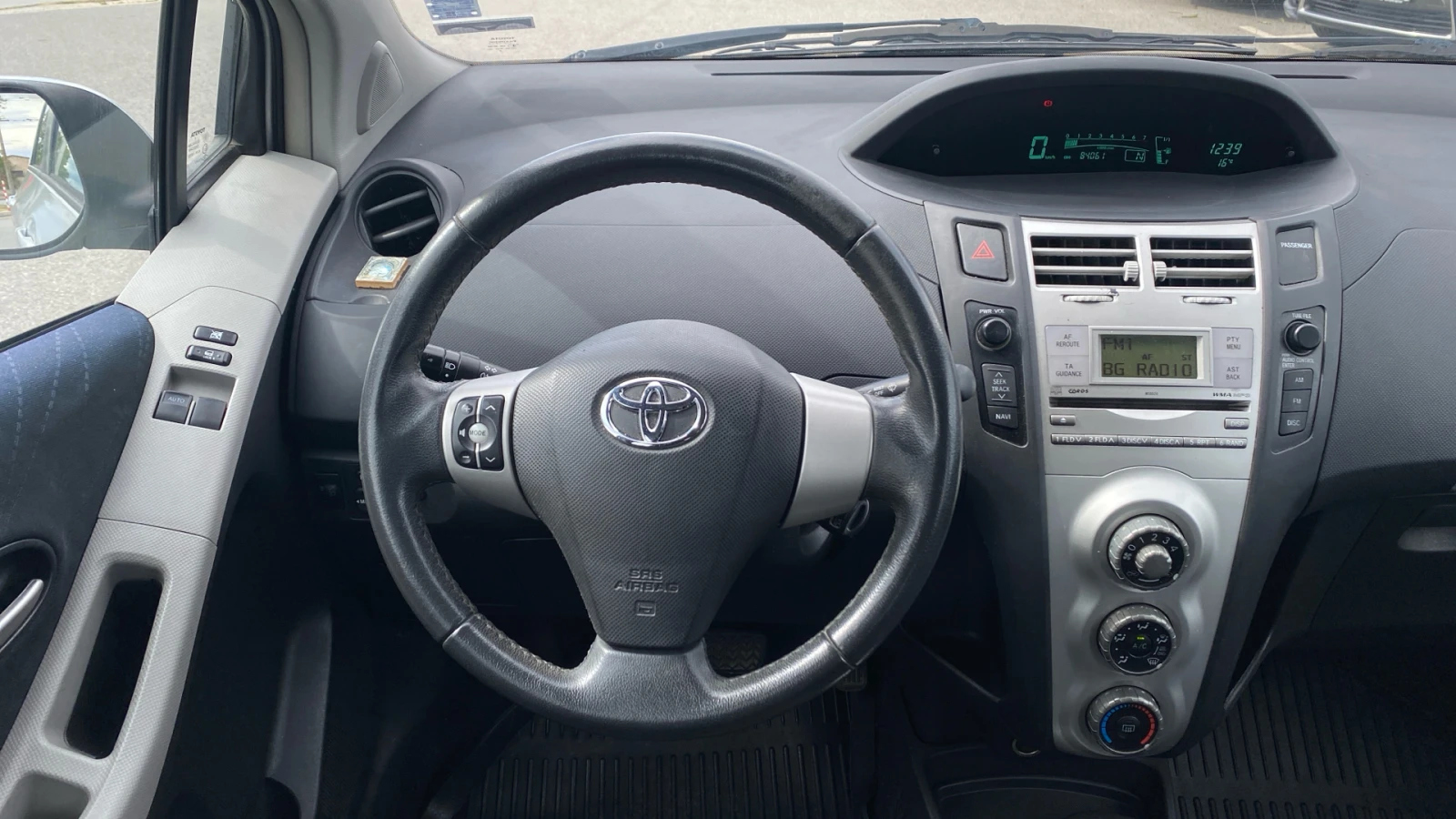 Toyota Yaris 1.3 VVT-i AT | Mobile.bg   11