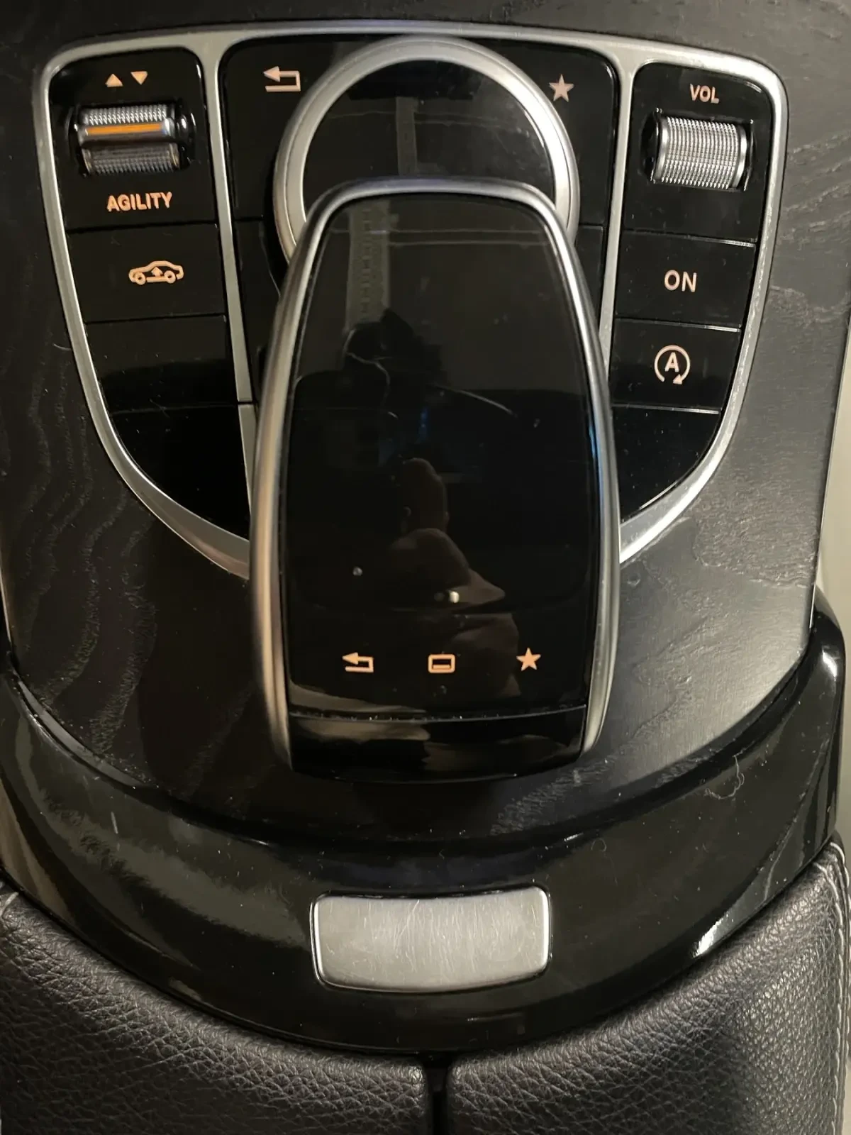 Mercedes-Benz C 400 4 Matic W205 - изображение 8