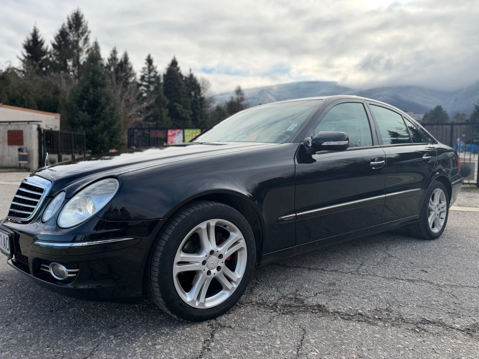 Mercedes-Benz E 280 Elegance - изображение 7