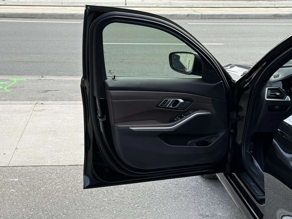 BMW 330 | PREMIUM PKG | PANO | CARPLAY |  | Mobile.bg � ����������� 13