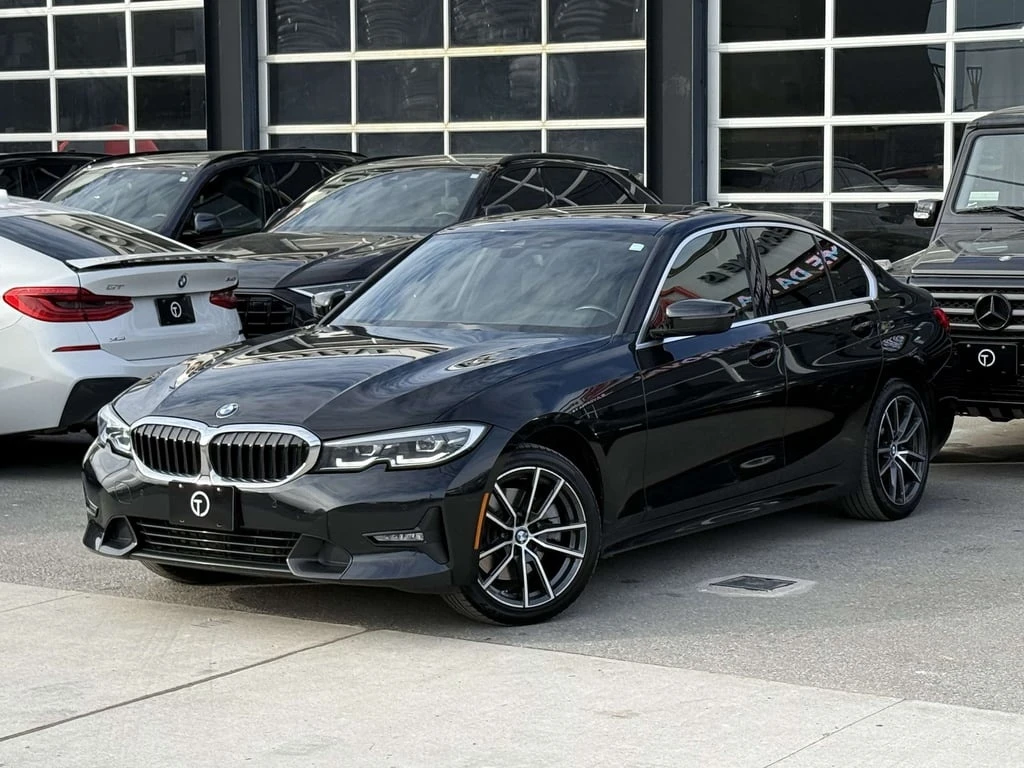 BMW 330 | PREMIUM PKG | PANO | CARPLAY |  | Mobile.bg � ����������� 3