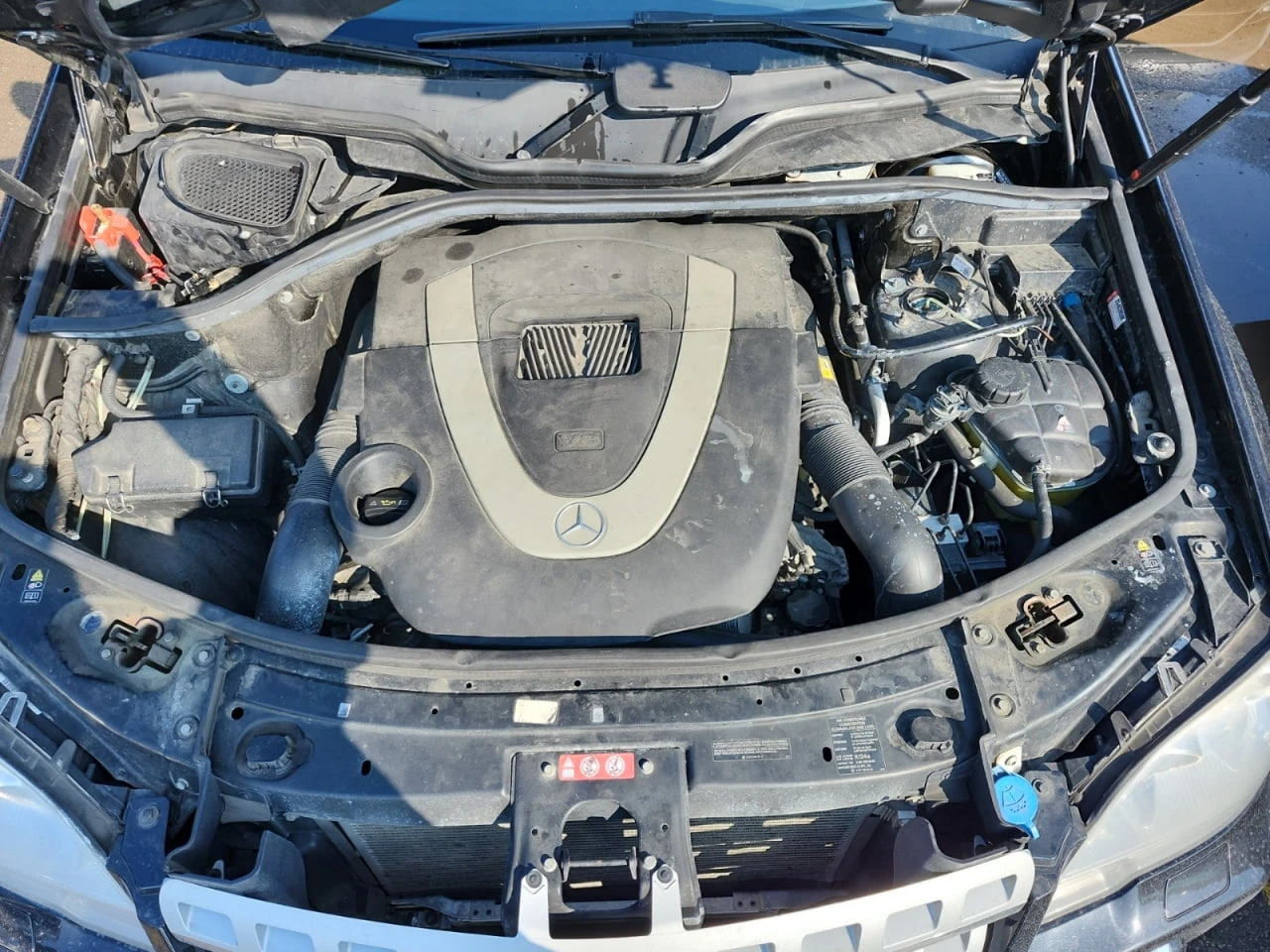 Mercedes-Benz ML 550 4M* AMG* FULL* Обдух* Подгрев* Въздух* Keyless*  - изображение 8