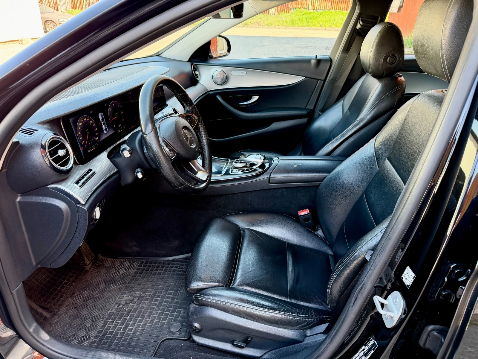 Mercedes-Benz E 220 CDI DIGITAL HEAD UP 9G, снимка 9 - Автомобили и джипове - 53839510