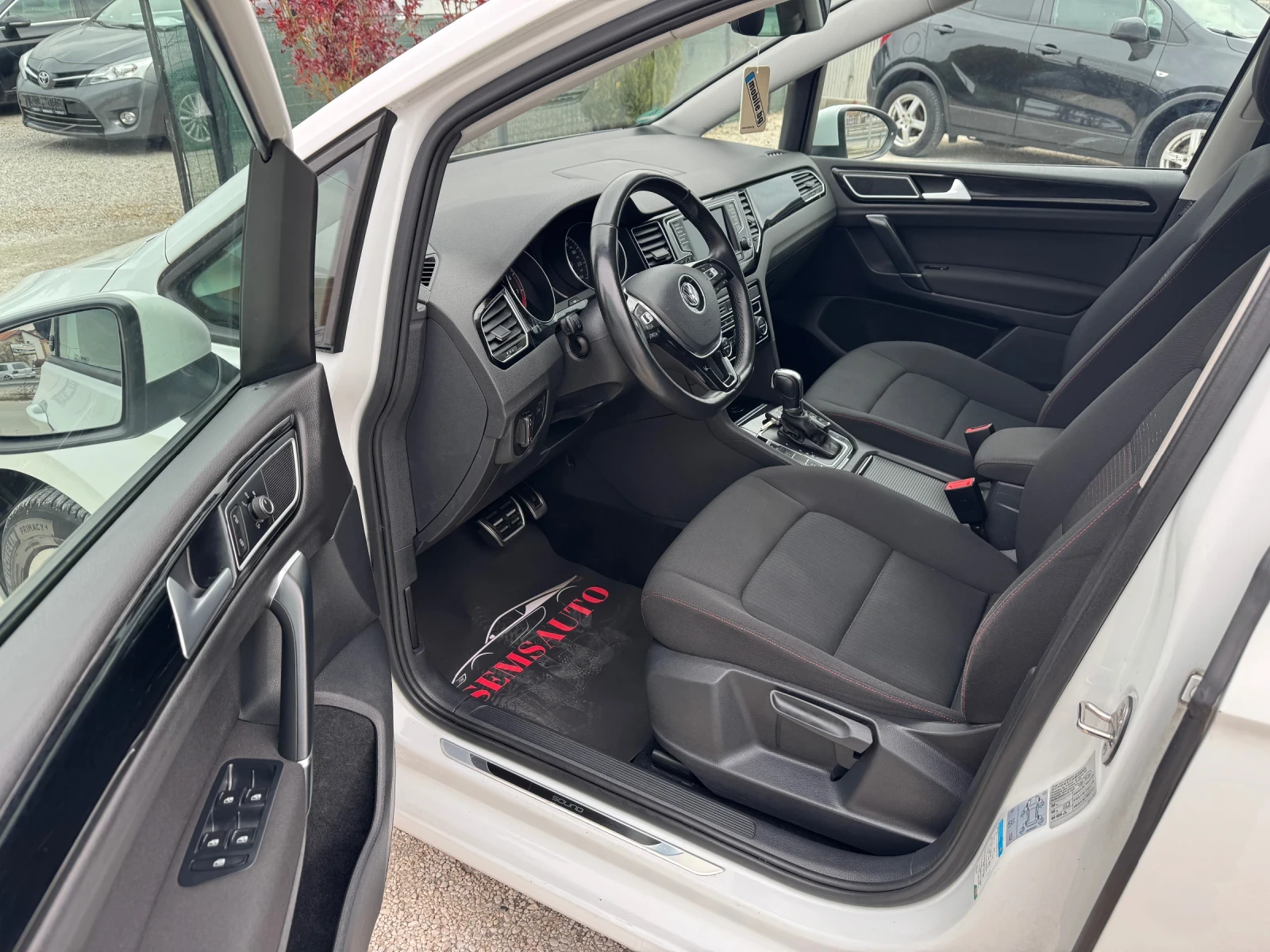 VW Sportsvan 1.4 TSI BMT DSG * Sound* Carplay* FULL* , снимка 10 - Автомобили и джипове - 53923637