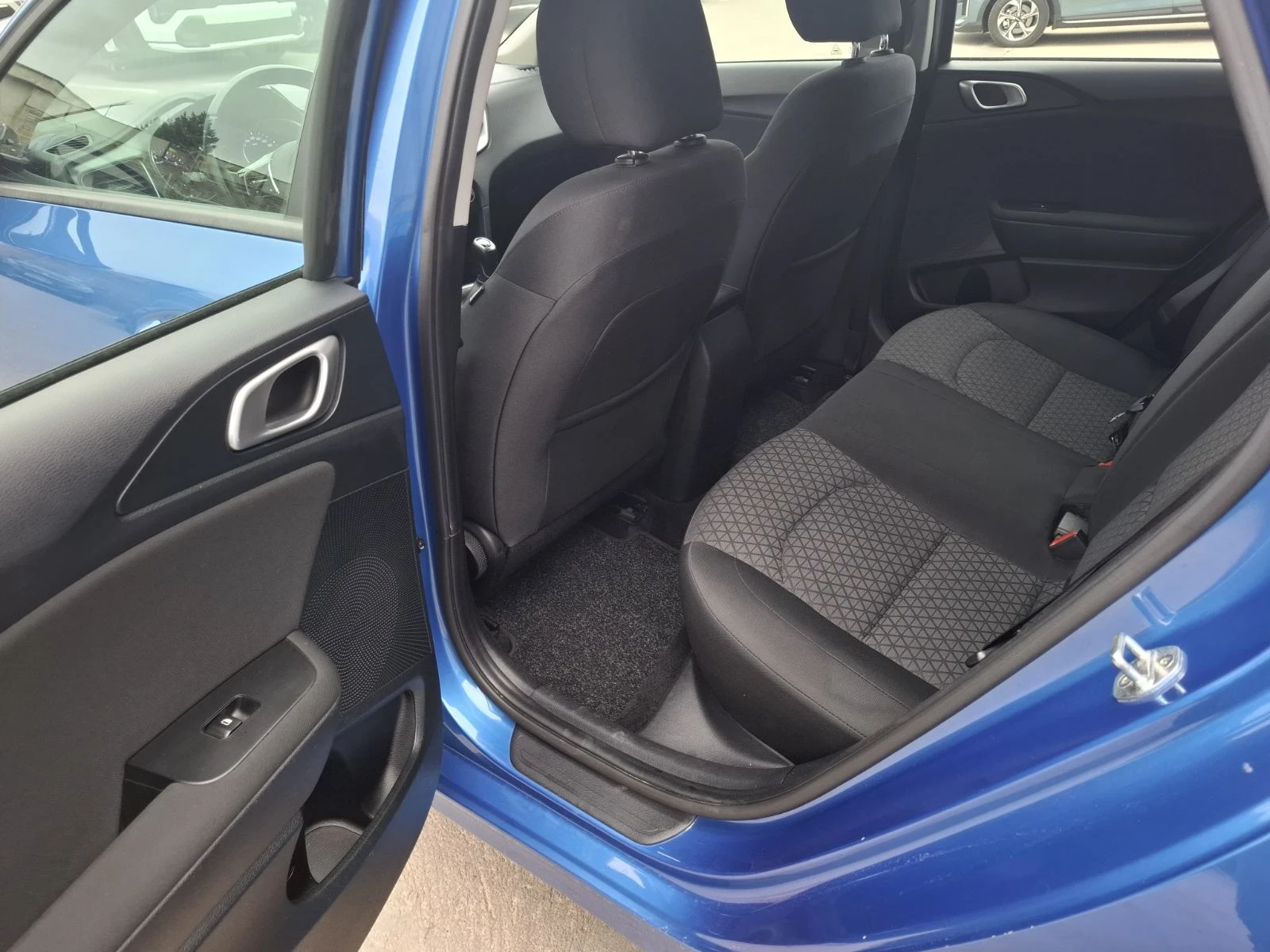 Kia Ceed 1.0 ����� �������� | Mobile.bg � ����������� 7