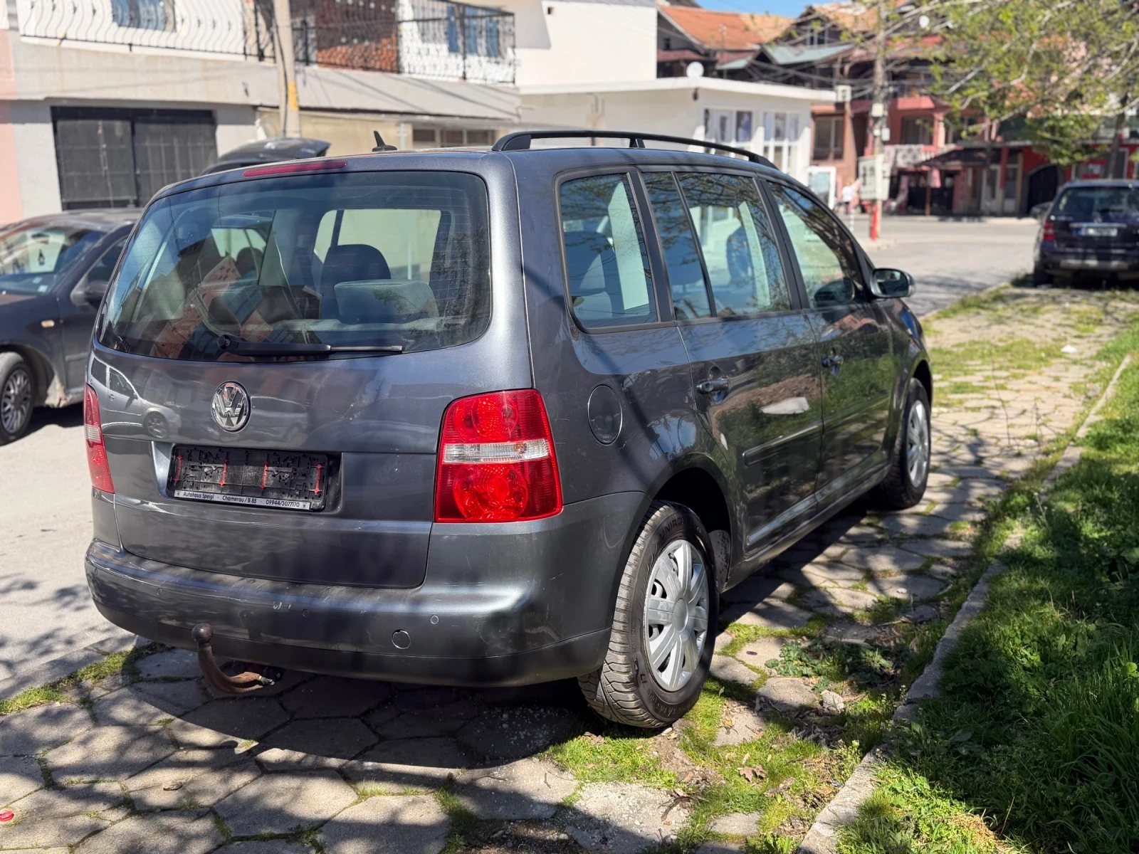 VW Touran 1, 9tdi 105hp 7 Местен , снимка 3 - Автомобили и джипове - 54126324