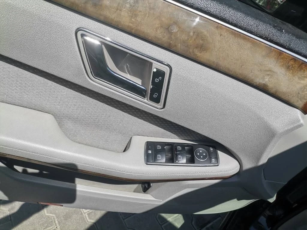 Mercedes-Benz E 220 2.2CDI, снимка 8 - Автомобили и джипове - 54166505
