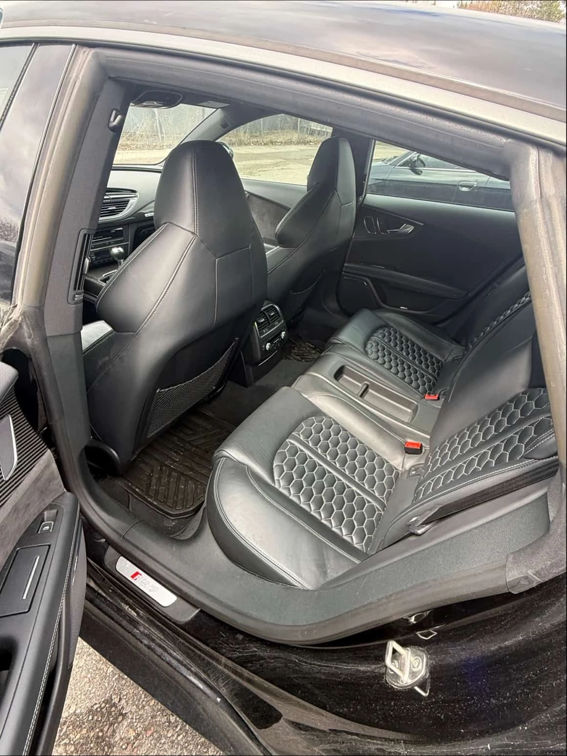 Audi Rs7 PERFORMANCE * ГЛАВНО ПРЕДСТАВИТЕЛСТВО НА BMW* , снимка 9 - Автомобили и джипове - 54214960