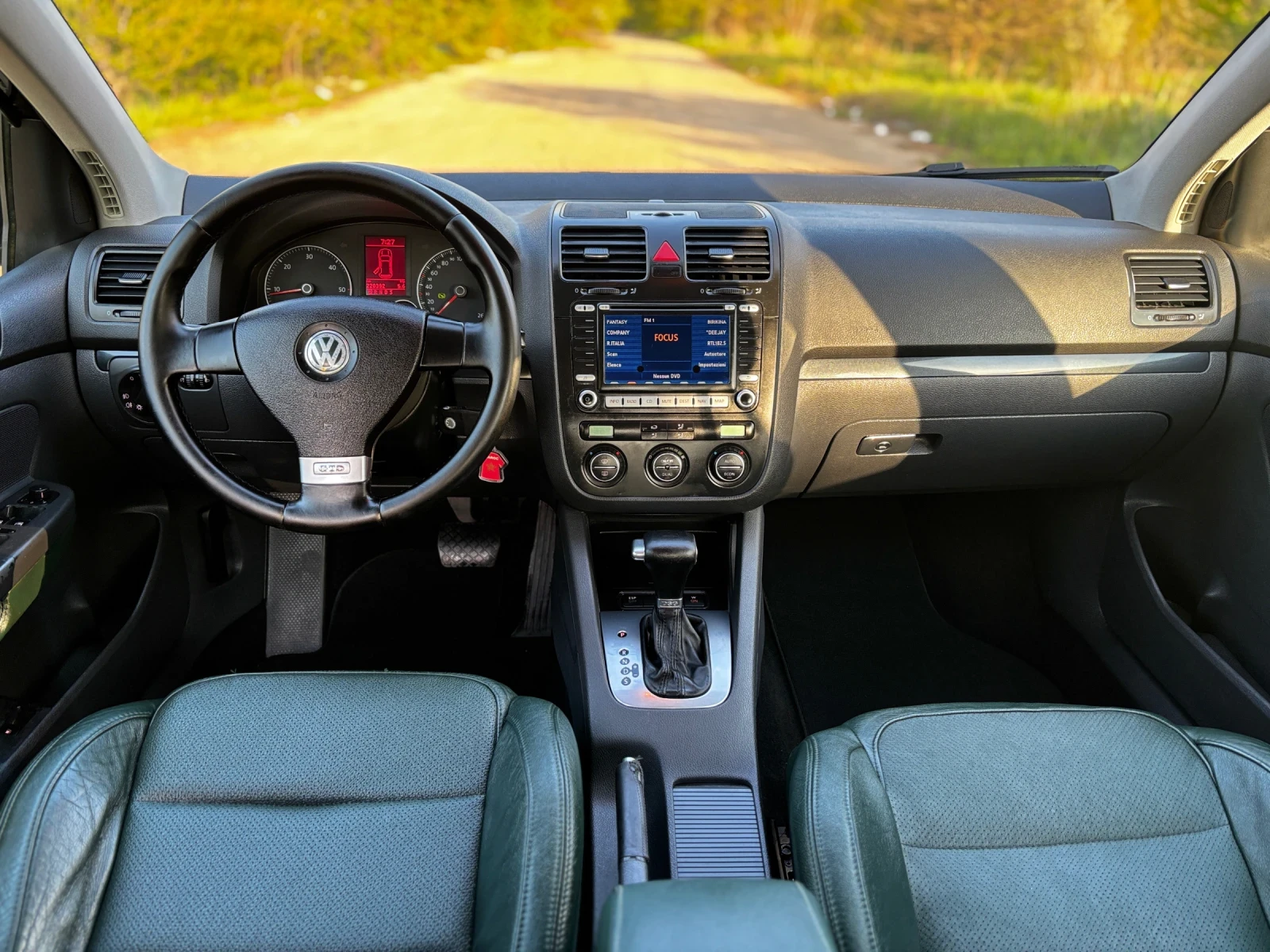 VW Golf GTD - DSG - 170 - NAVI!, снимка 10 - Автомобили и джипове - 54230464