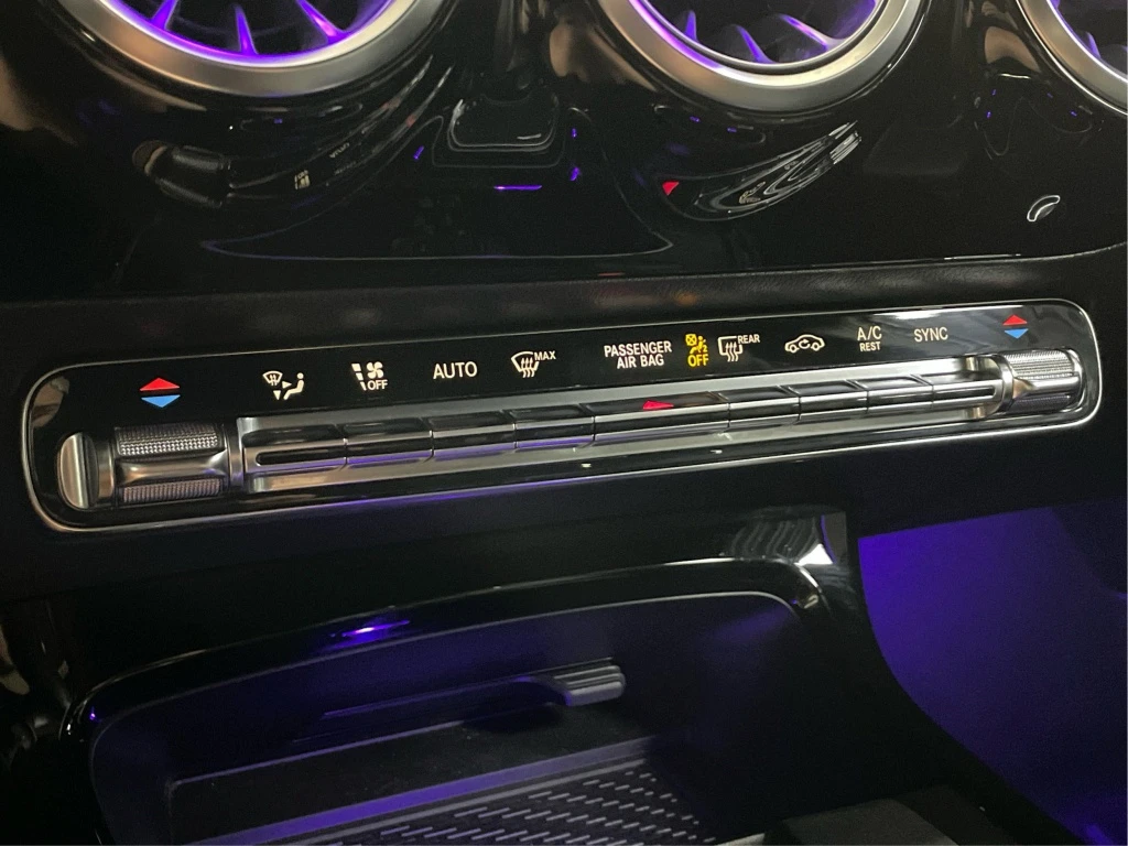 Mercedes-Benz A 250 4MATIC, снимка 14 - Автомобили и джипове - 54778069