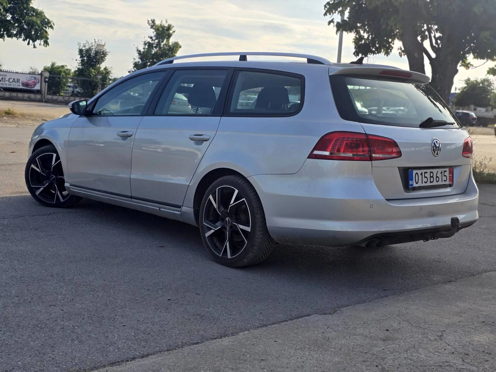 VW Passat 2.0TDI/LED/NAVI, снимка 4 - Автомобили и джипове - 54824000