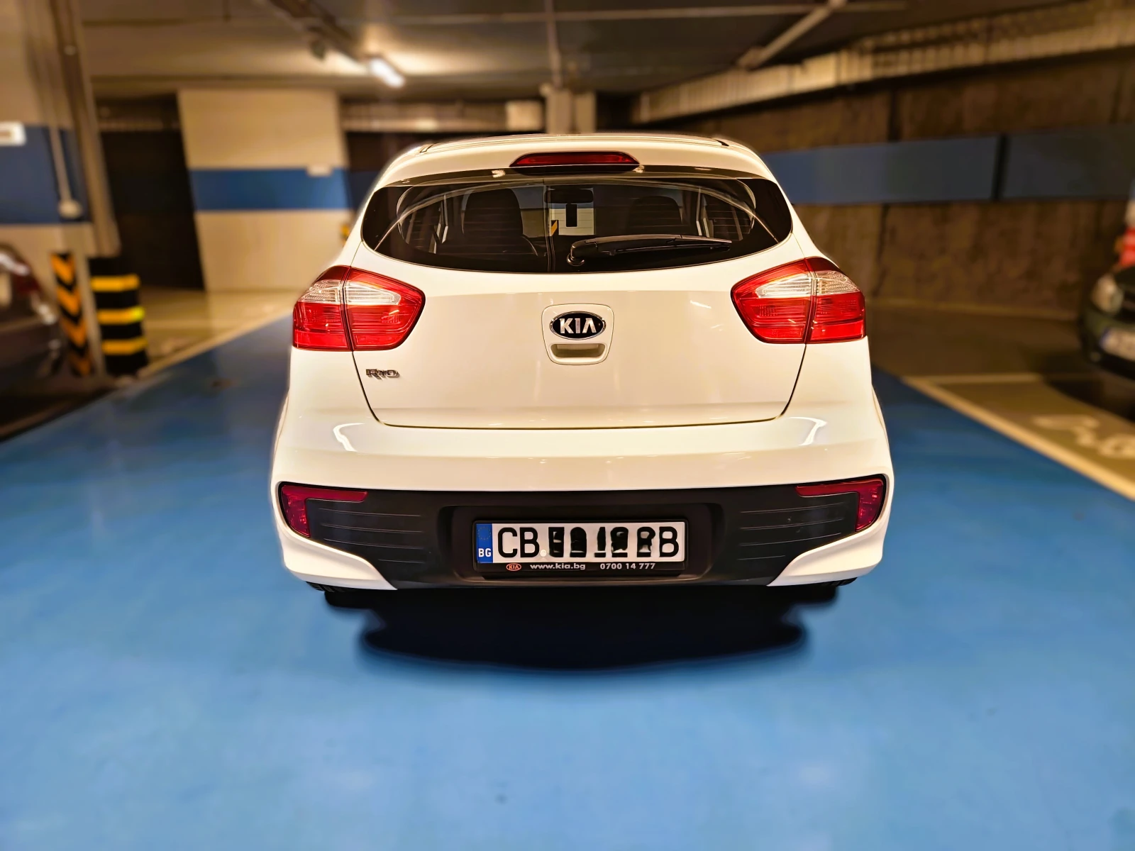 Kia Rio 1.4, снимка 5 - Автомобили и джипове - 55012671