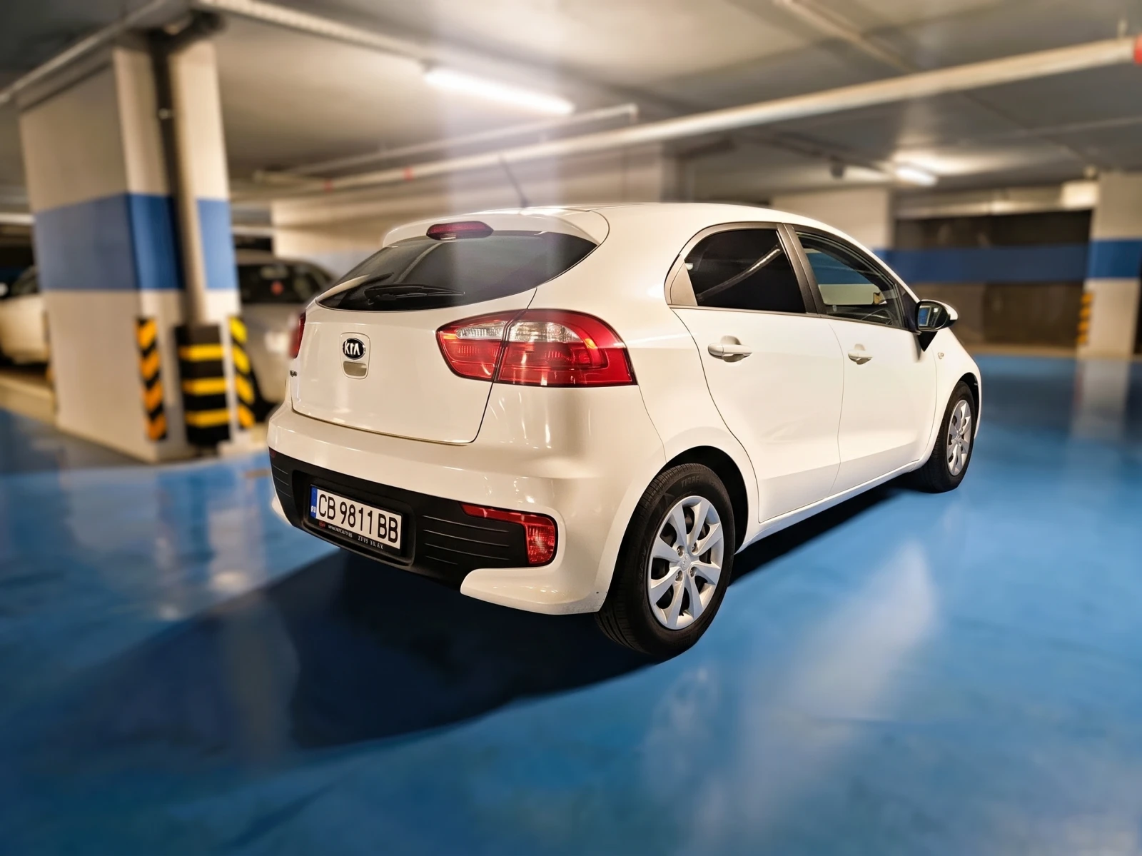 Kia Rio 1.4, снимка 6 - Автомобили и джипове - 55731068