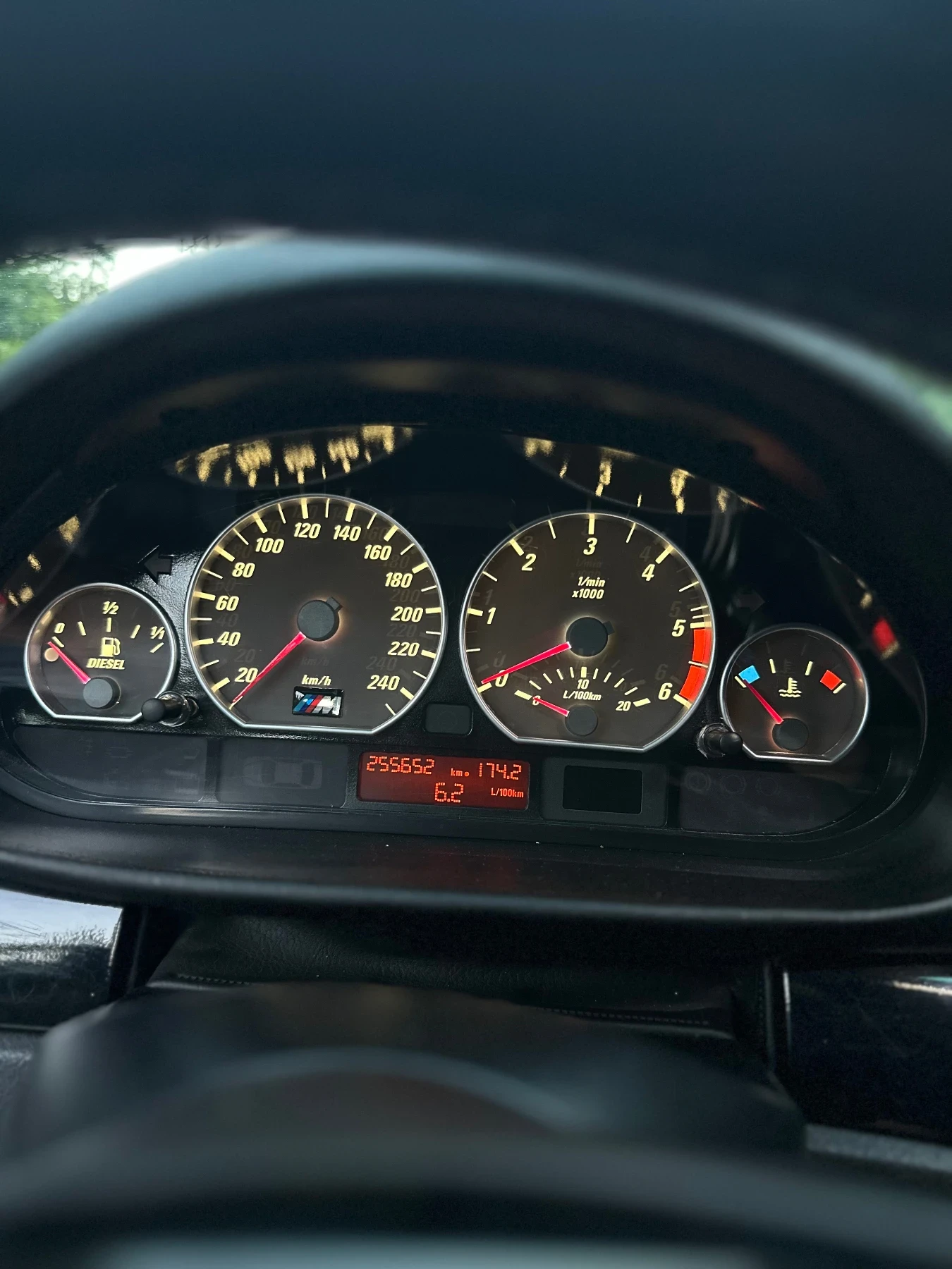 BMW 320, снимка 13 - Автомобили и джипове - 55532770