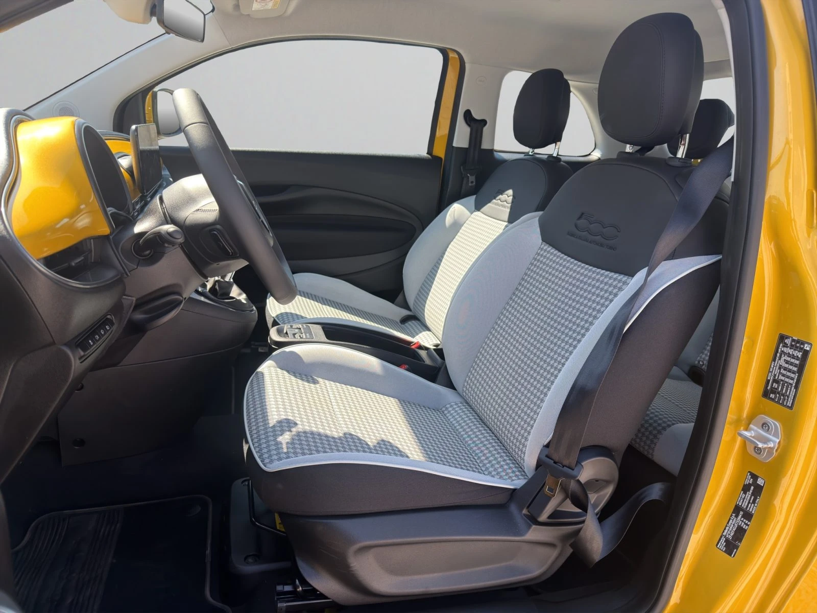 Fiat 500 TORINO 1.0 Hybrid Petrol 65 hp MT6//2602103, снимка 9 - Автомобили и джипове - 55625774