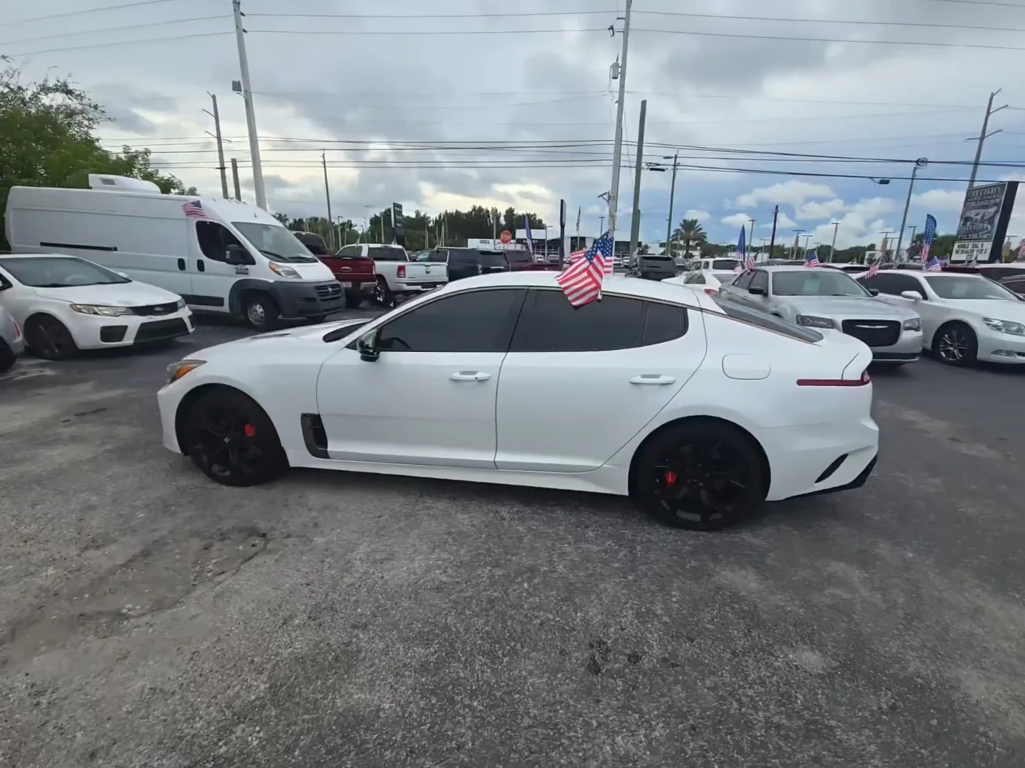 Kia Stinger GT Turbo, снимка 2 - Автомобили и джипове - 56099487