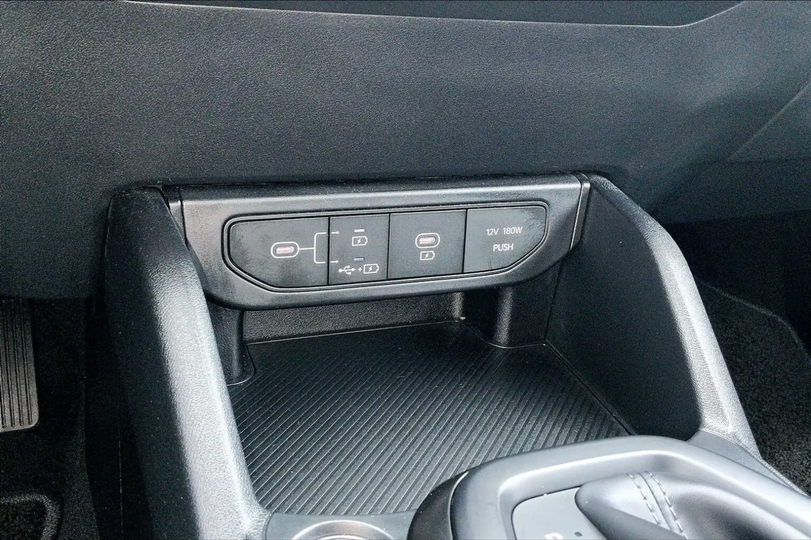 Kia K4 LX Low Km Heated Seats Carplay, снимка 15 - Автомобили и джипове - 56213920