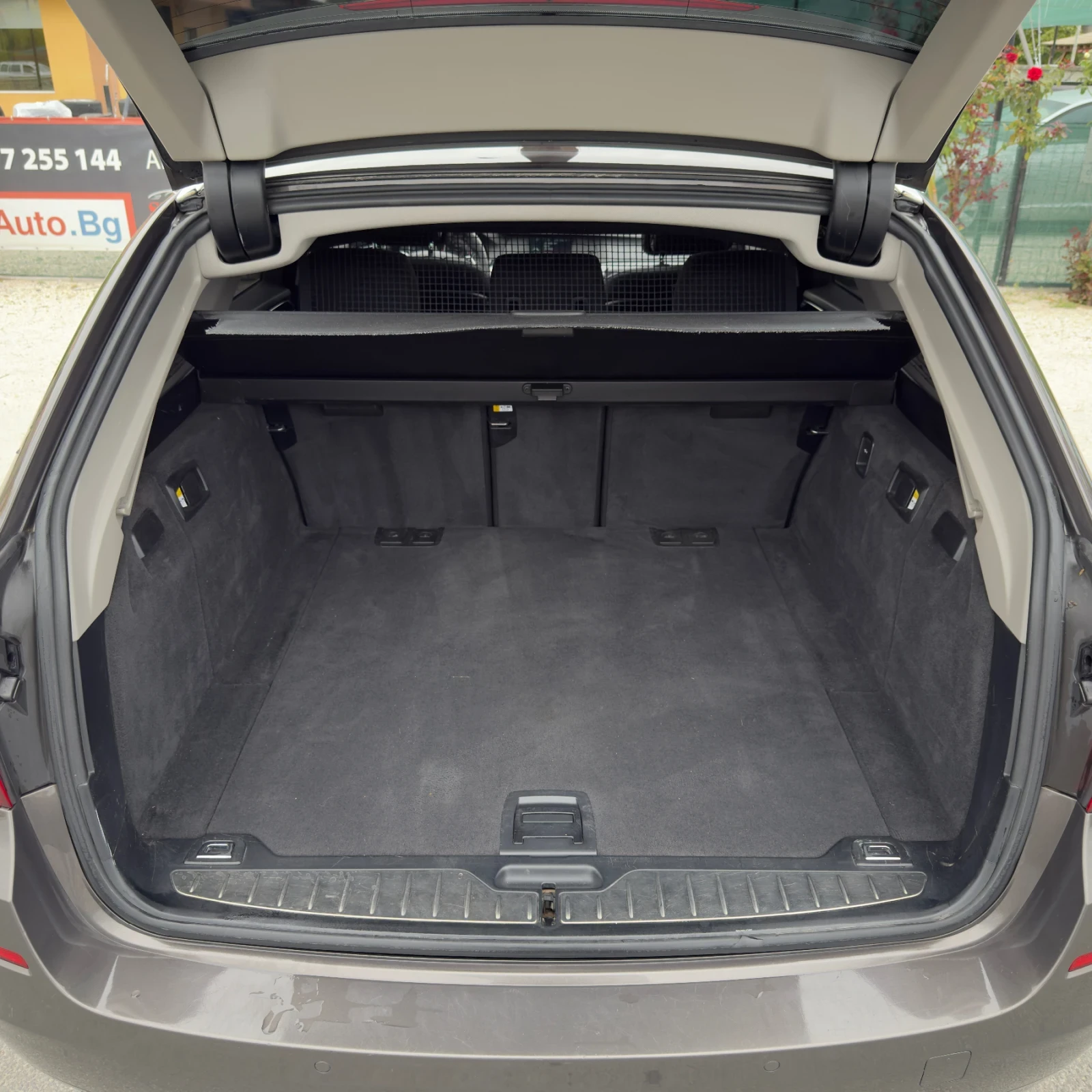 BMW 525 3.0 d Distronic Panorama euro 5, снимка 9 - Автомобили и джипове - 56258177