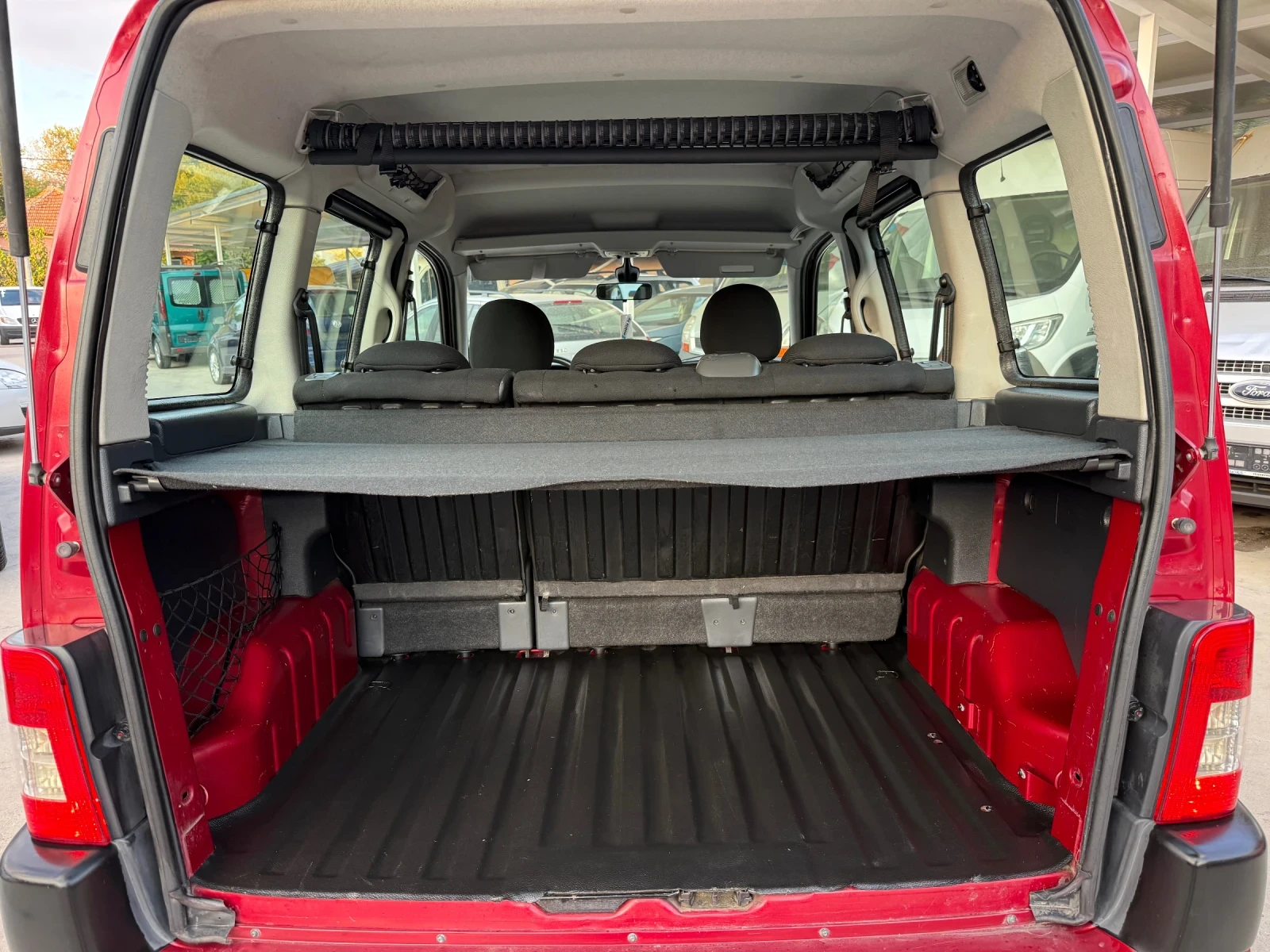 Citroen Berlingo 1.4 КЛИМАТИК ЛИЗИНГ, снимка 16 - Автомобили и джипове - 56308180