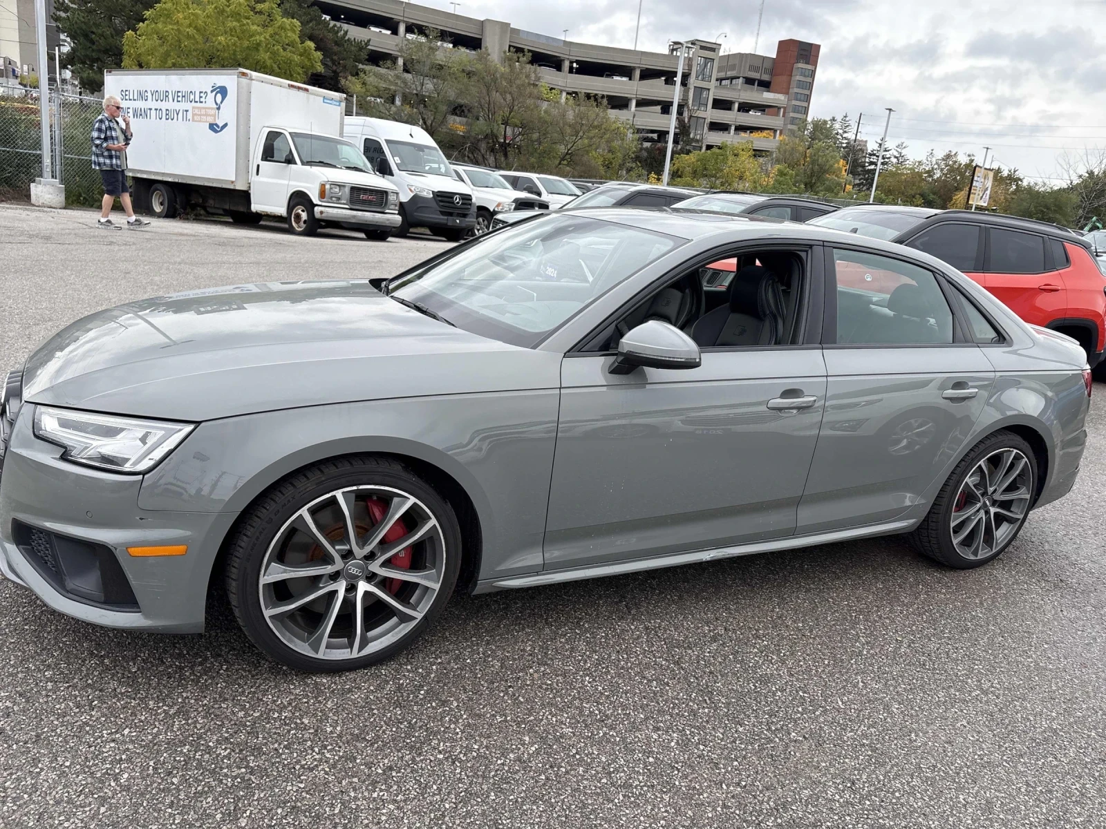 Audi S4 Technik* 360* Bang* Шибдах* Подгрев* Keyless* , снимка 3 - Автомобили и джипове - 56348389