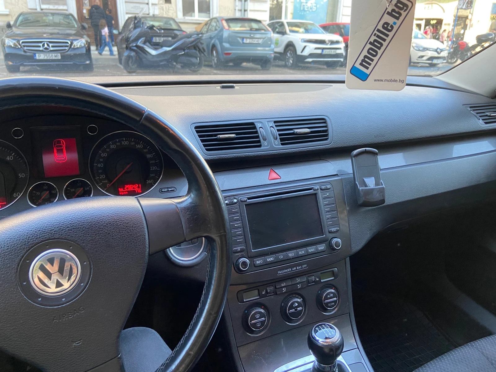 VW Passat B6, снимка 12 - Автомобили и джипове - 56452725