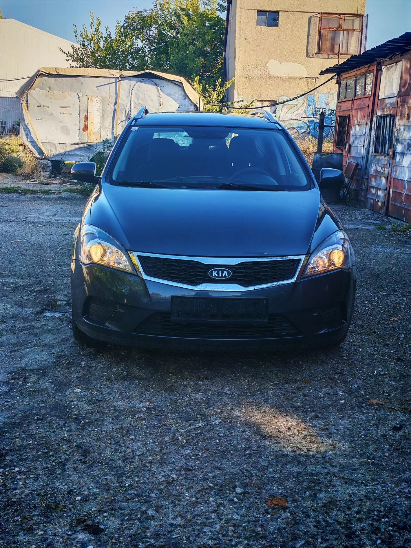 Kia Ceed 1.4 бензин 90кс, снимка 2 - Автомобили и джипове - 56540737
