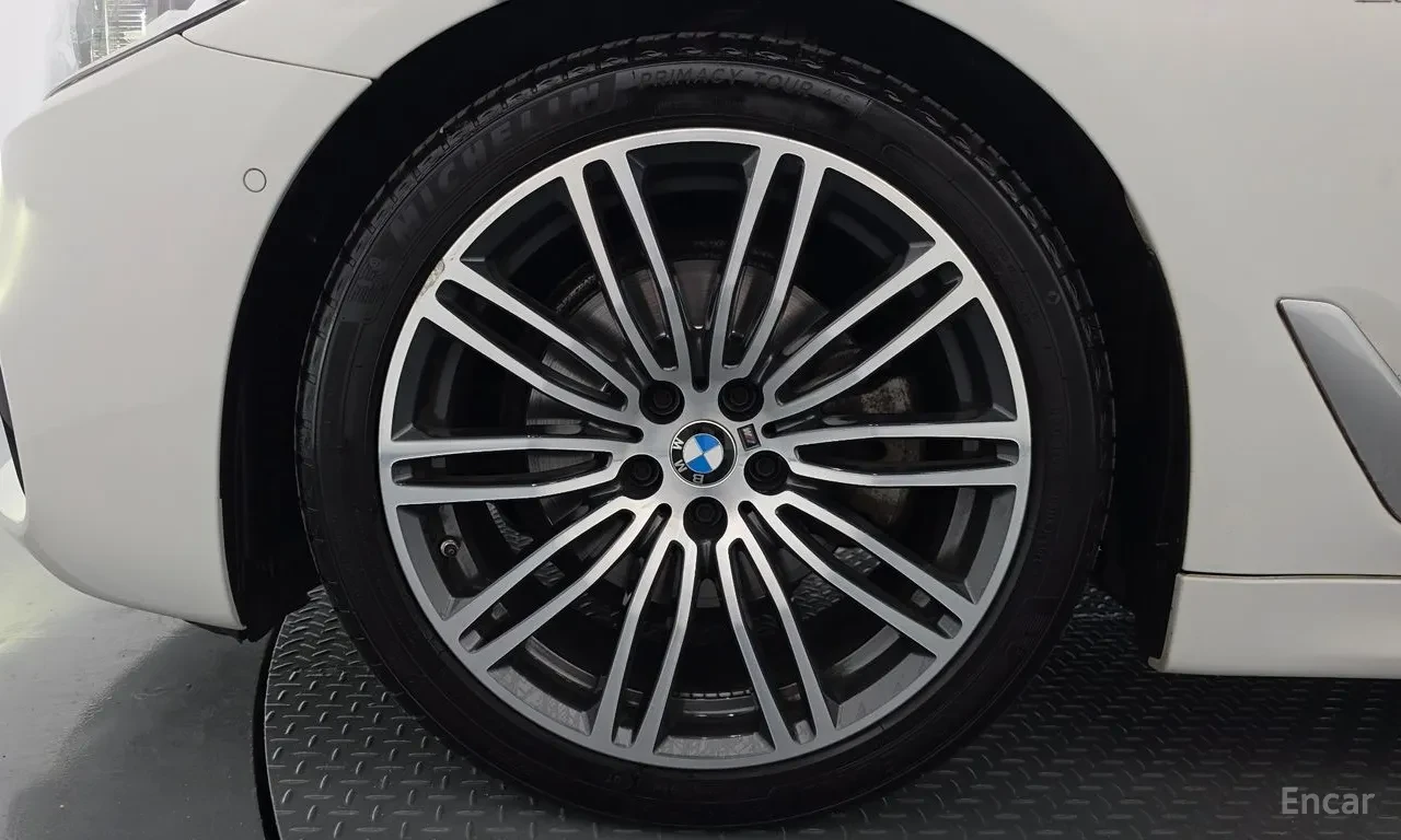 BMW 520 d xDrive M Sport+ * 360* Soft close* ����� | Mobile.bg � ����������� 6