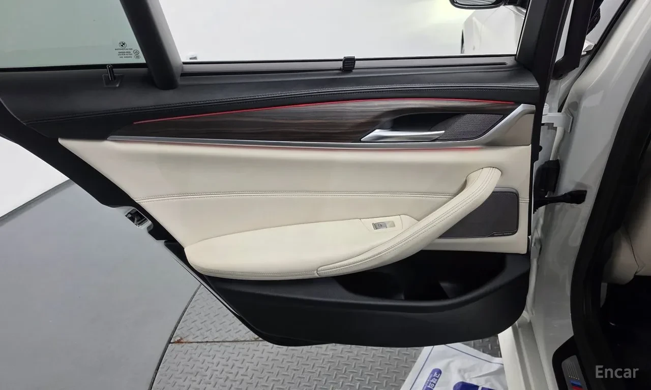 BMW 520 d xDrive M Sport+ * 360* Soft close* ����� | Mobile.bg � ����������� 15