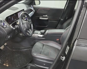 Mercedes-Benz GLB 250 AMG PKG / BURMESTER / ПОДГРЕВИ / ПАНО/1 СОБСТВЕНИК, снимка 7