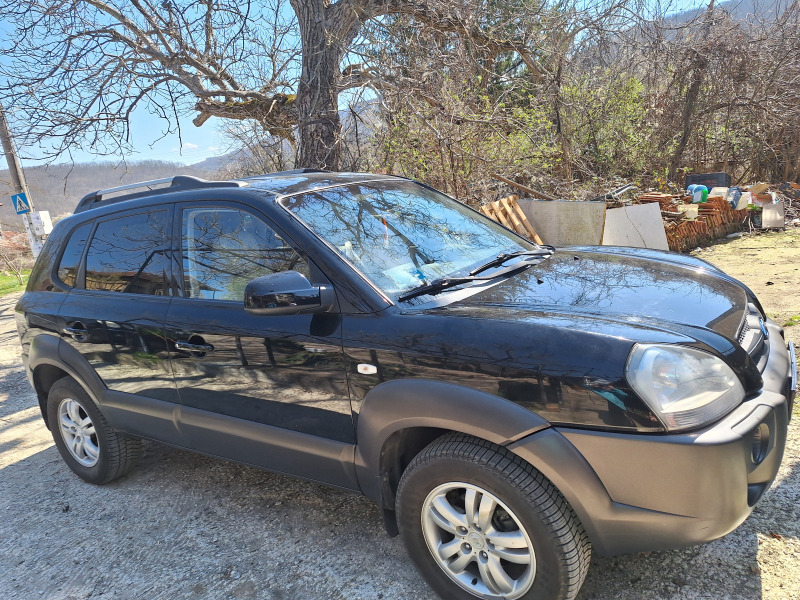 Hyundai Tucson, снимка 1 - Автомобили и джипове - 44921900