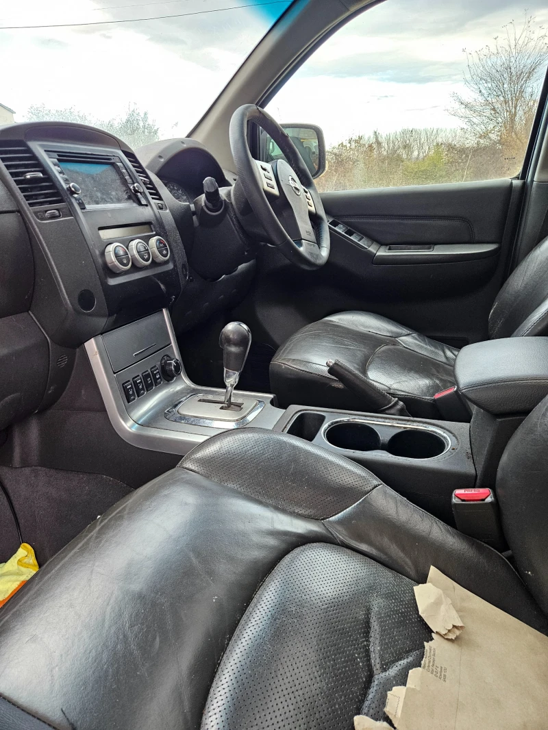 Nissan Navara 177к.с, снимка 6 - Автомобили и джипове - 48053468