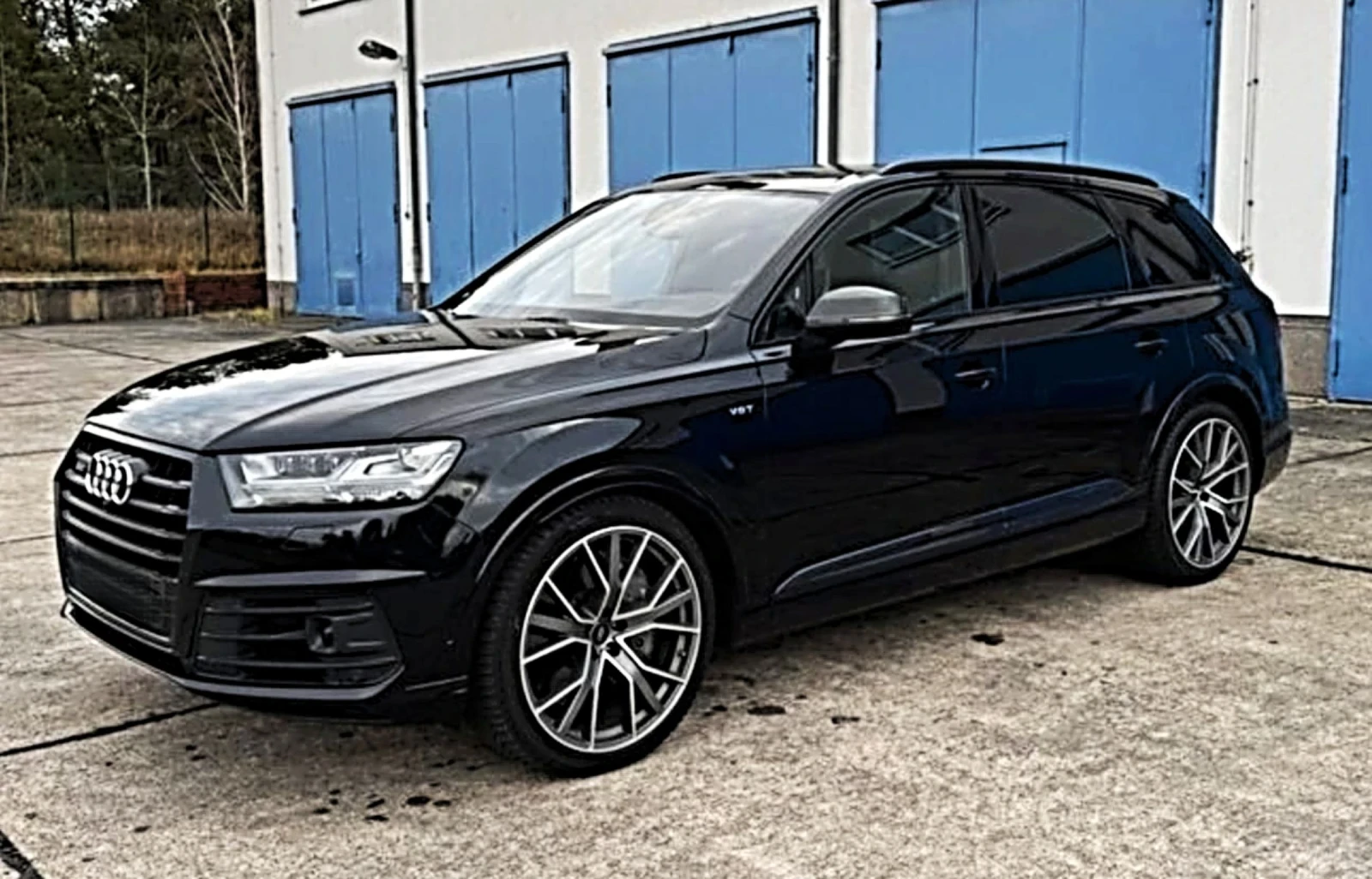 Audi SQ7 Oчакван Внос Audi SQ7 CERAMIC | PANO FULL MAX - изображение 3