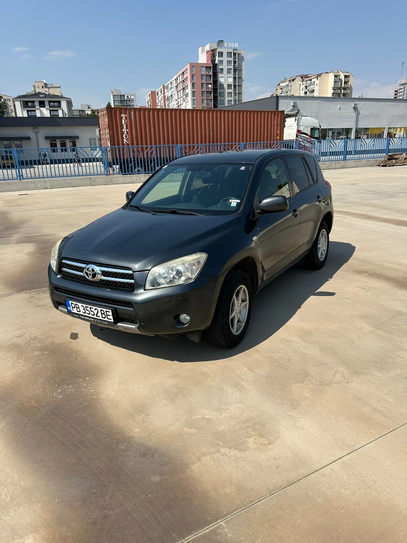Toyota Rav4 2.0D4D - изображение 2