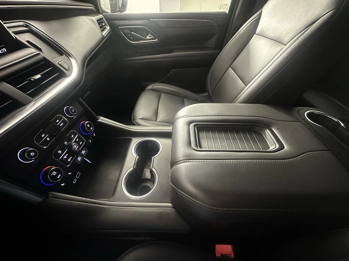 Chevrolet Suburban  LT 1LT - изображение 10