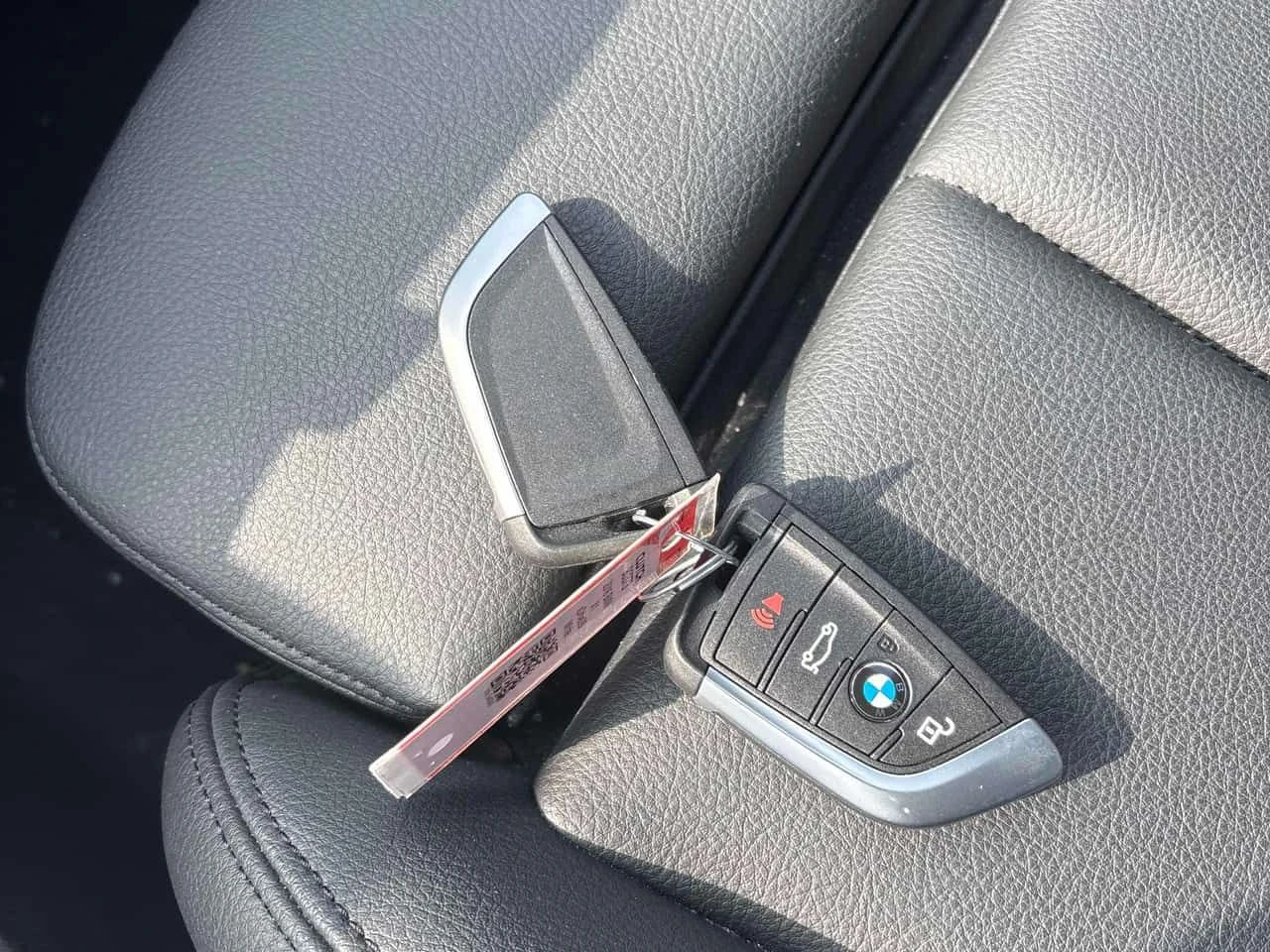 BMW X1 * xDrive28i * CARFAX * ПАНОРАМА* KEYLESS* ПОДГРЕВИ, снимка 10 - Автомобили и джипове - 53803913