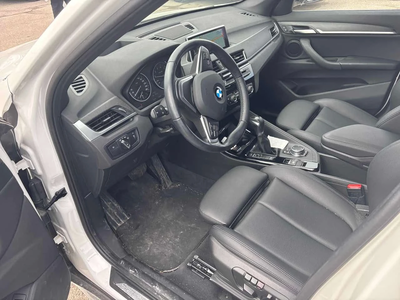 BMW X1 * xDrive28i * CARFAX * ПАНОРАМА* KEYLESS* ПОДГРЕВИ, снимка 5 - Автомобили и джипове - 53803913